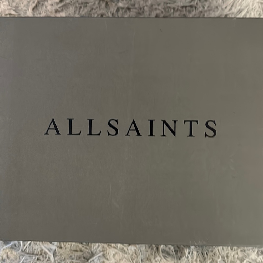 Too big.I bought them so long ago and found them in my closet.